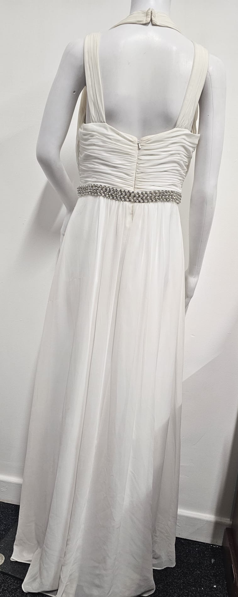 White Wedding Dress Debut