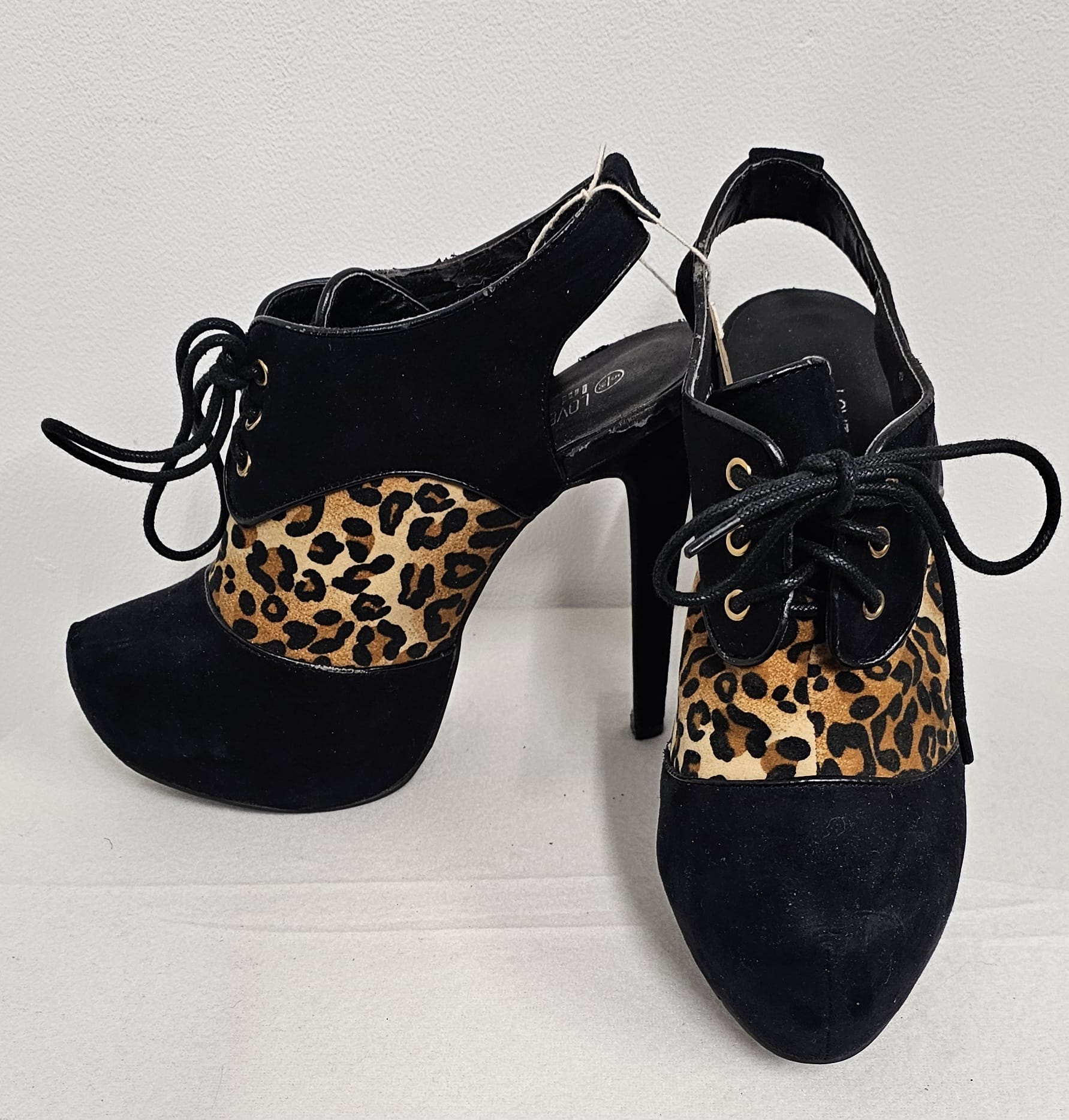 Leopard print Heels