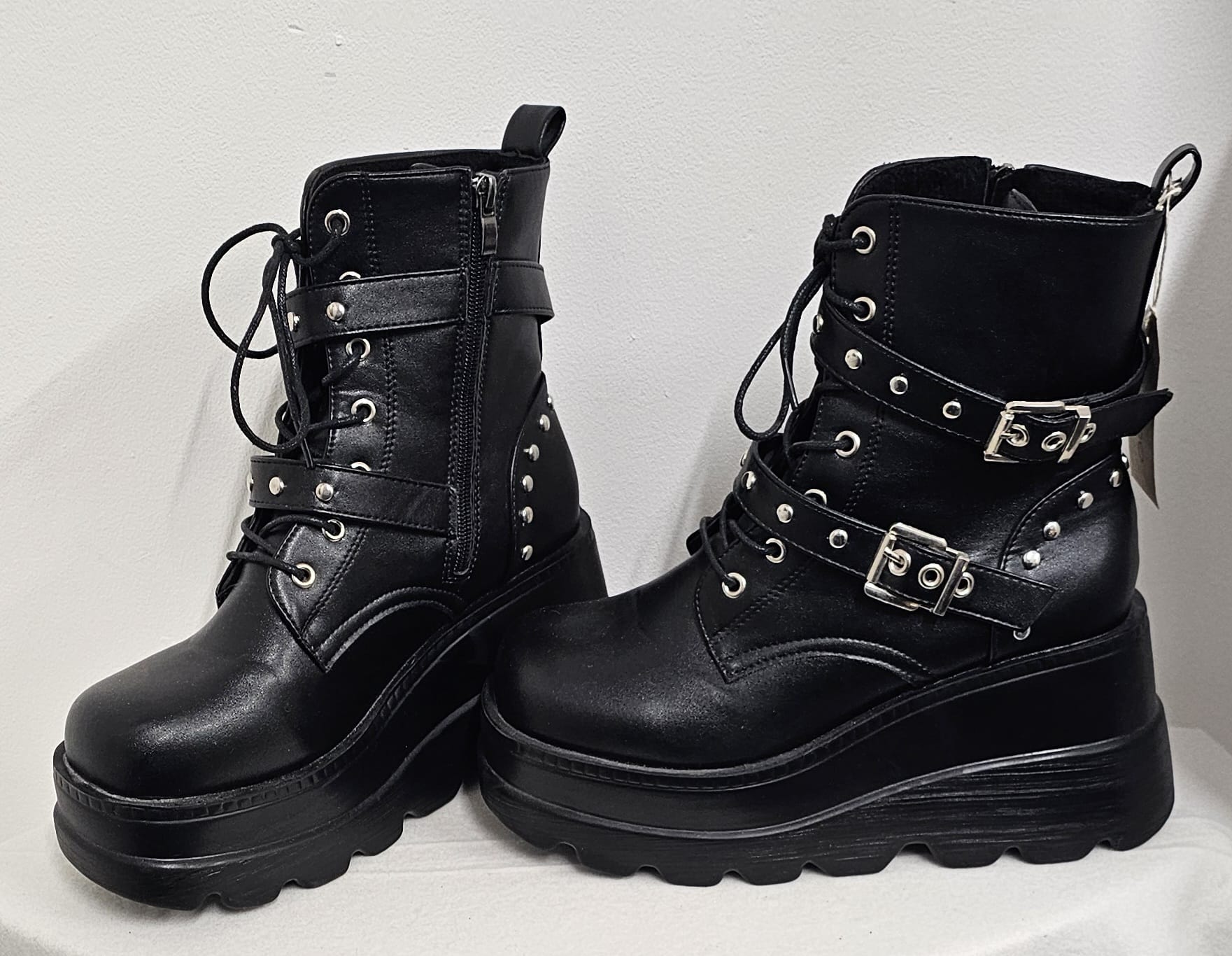 Black Boots