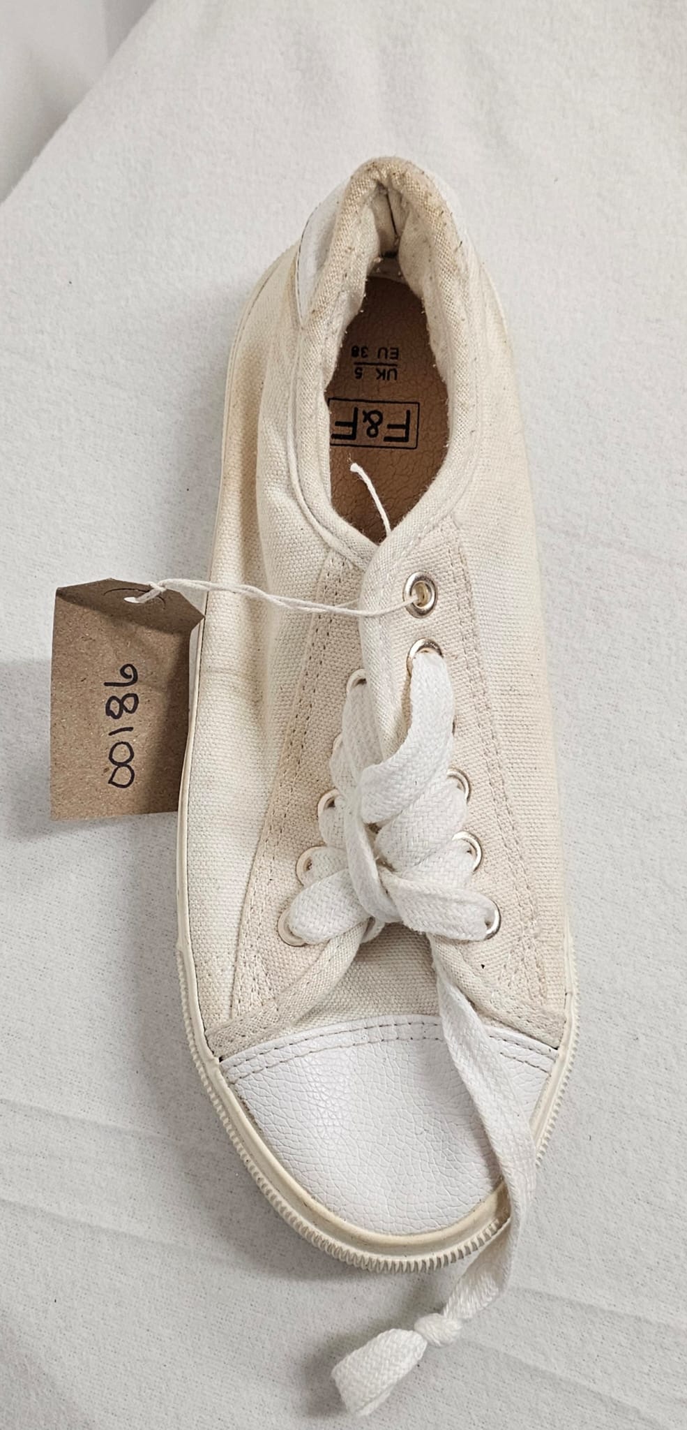 Cream Plimsole Paddle