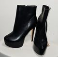 Black boots size 9