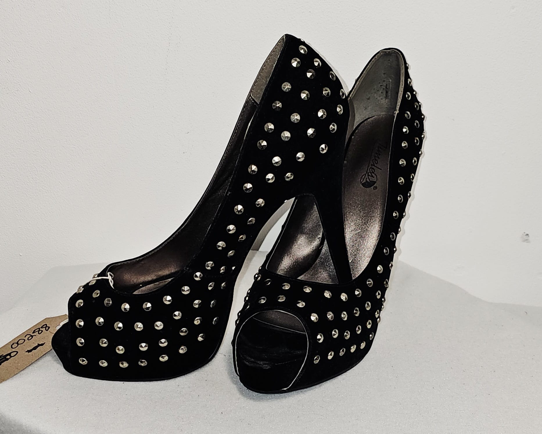 Black and silver shoes size 8