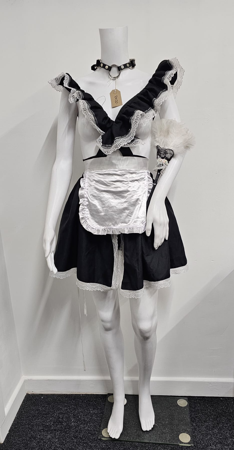 Maid's costume